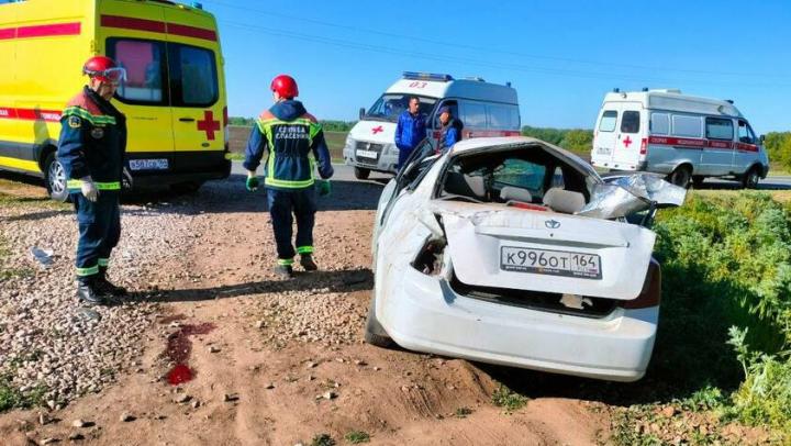 Ребенок погиб в перевернувшейся иномарке в Энгельсском районе