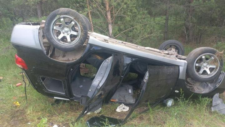 Трое пострадали в перевернувшемся авто в Балтайском районе