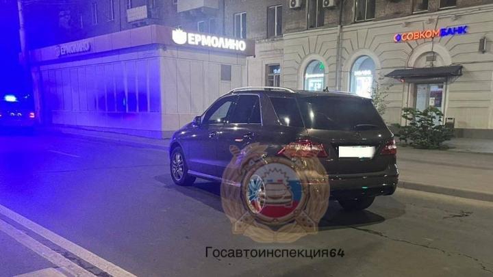 В Заводском районе Саратова «Мерседес» сбил пешехода