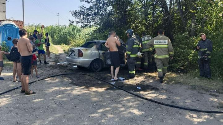 В Балакове полыхал "Ланос"