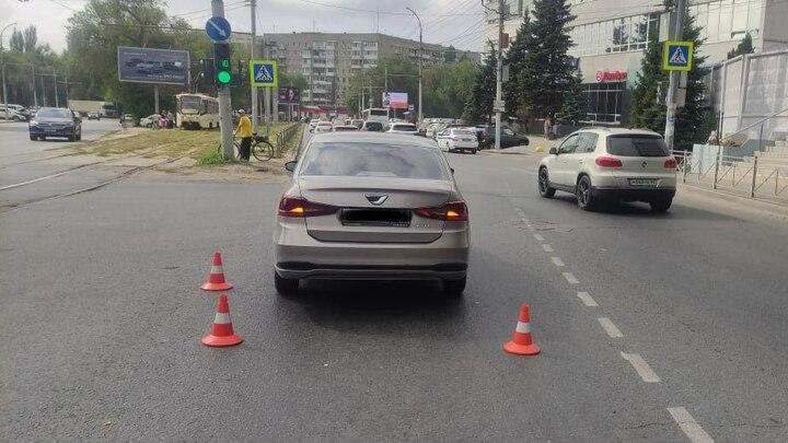 На Большой Садовой в Саратове иномарка сбила пешехода