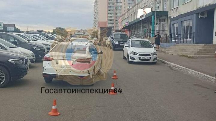 В Саратове мальчик попал под колеса иномарки в Юбилейном