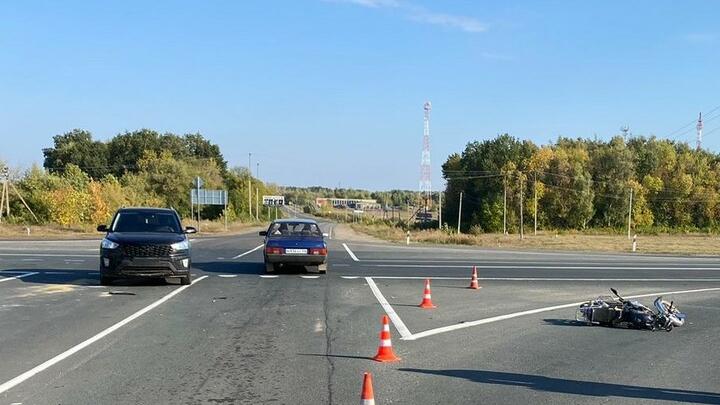 Иномарка с мопедом столкнулись на саратовской трассе