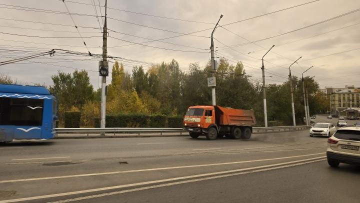 В Ртищеве шофёр перепутал педали и наехал на ногу женщине