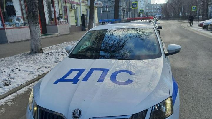 В Саратове автобус с пассажирами попал в ДТП