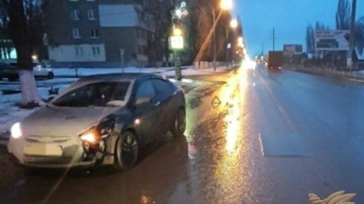 В Энгельсе ребенок попал под колеса иномарки