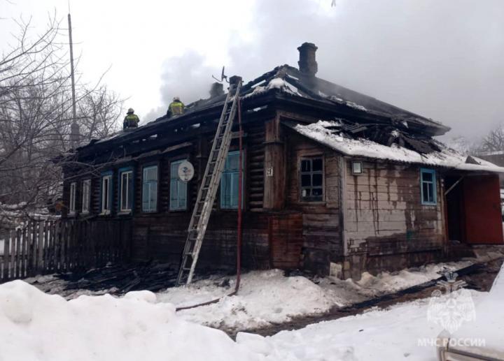 В Вольске произошёл пожар в четырёхквартирном доме