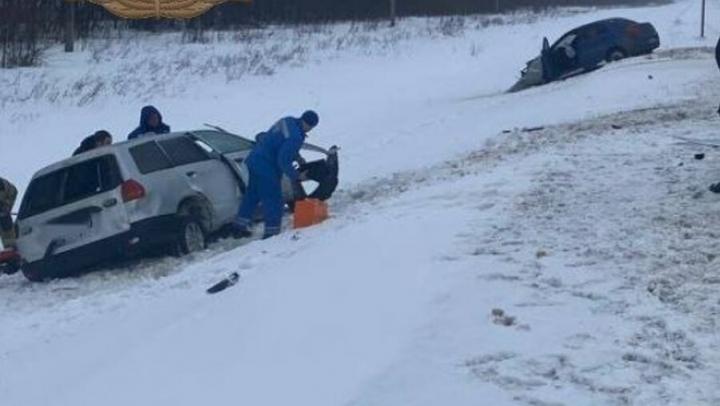 Женщина погибла в автокатастрофе в Калининском районе