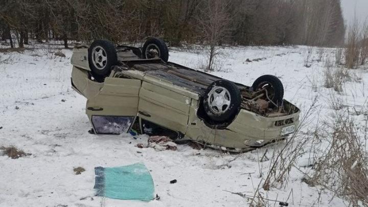 В Аркадакского районе перевернулась "15-я"