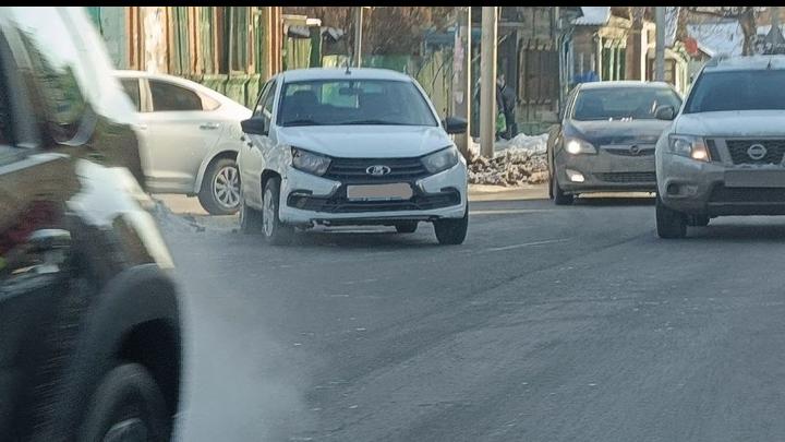 В районе Сенного рынка авария создала серьезную пробку