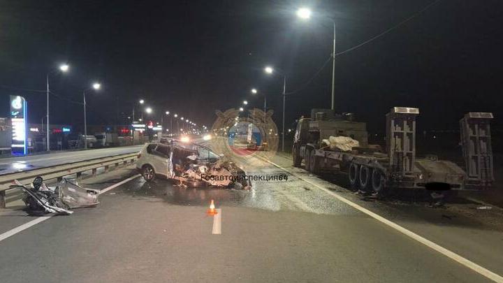 На трассе под Саратовом ночью в ДТП погибла женщина На трассе под Саратовом ночью в ДТП погибла женщина