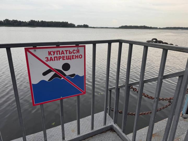 В Энгельсе после несчастного случая закрыли опасный причал В Энгельсе после несчастного случая закрыли опасный причал