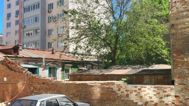 Часть Дома офицеров в Энгельсе придётся снести: здание признано аварийным