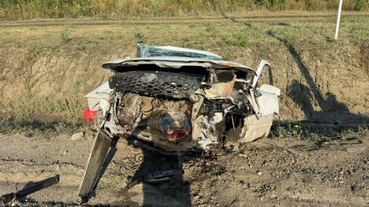 Водитель пострадал в ДТП на трассе под Саратовом Водитель пострадал в ДТП на трассе под Саратовом