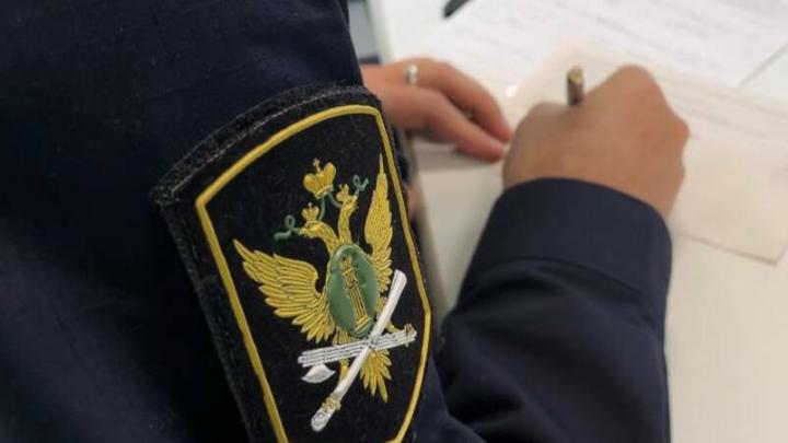 Житель Саратова накопил долг в 1,2 млн рублей Житель Саратова накопил долг в 1,2 млн рублей