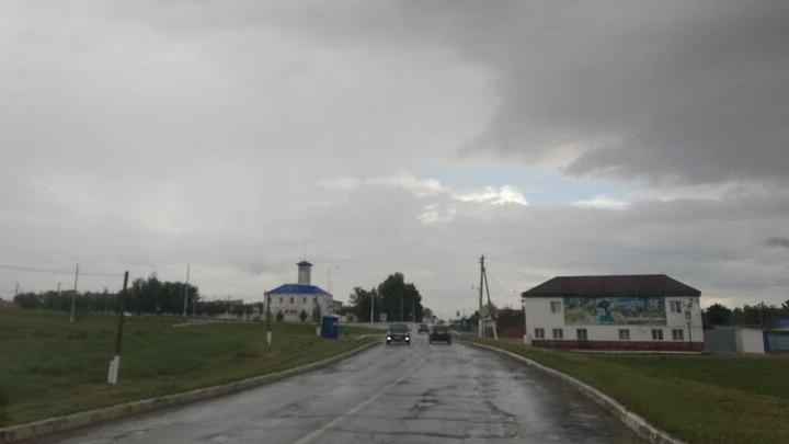 В Татищеве потушили пожар в нежилом доме на улице Дзержинского В Татищеве потушили пожар в нежилом доме на улице Дзержинского