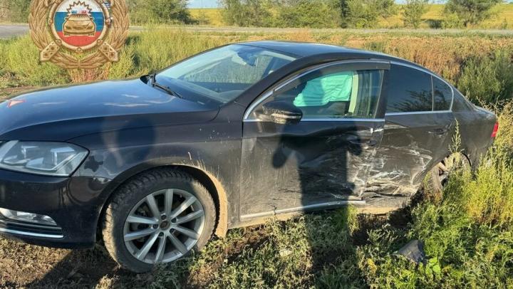 Водитель "12-й" постардал в ДТП с иномаркой под Марксом