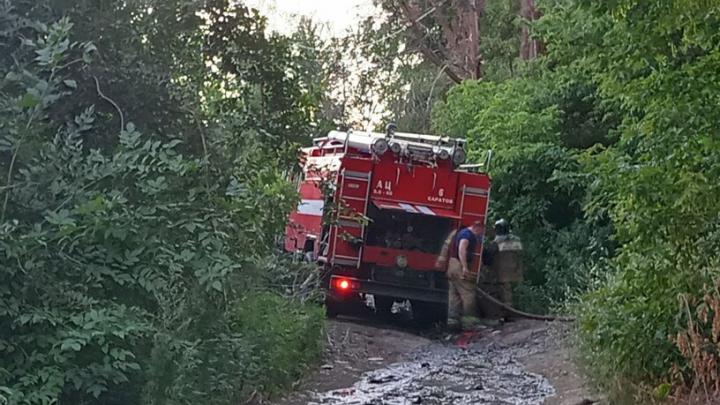 В Дубках вспыхнул пожар в расселенной двухэтажке В Дубках вспыхнул пожар в расселенной двухэтажке