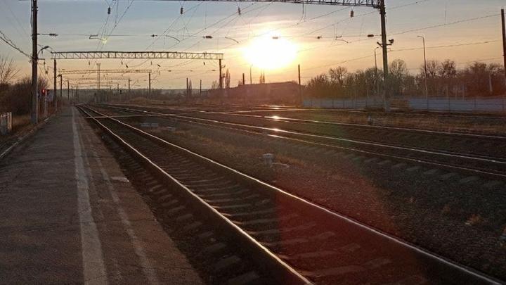Атака БПЛА в соседнем с Саратовской областью регионом: приостановлены поезда Атака БПЛА в соседнем с Саратовской областью регионом: приостановлены поезда