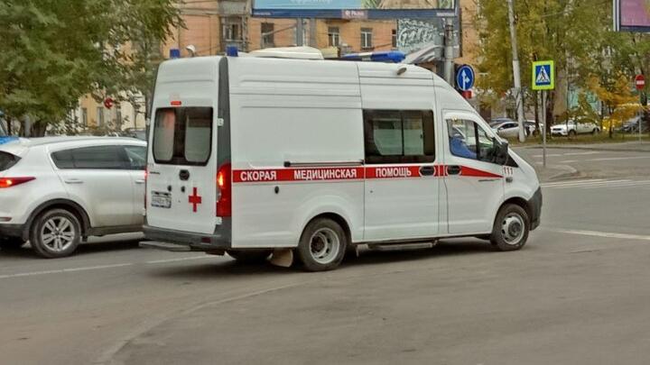 В Саратове погиб ребенок при падении с высоты В Саратове погиб ребенок при падении с высоты
