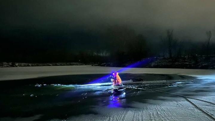 Мертвого рыбака нашли в полынье под Марксом