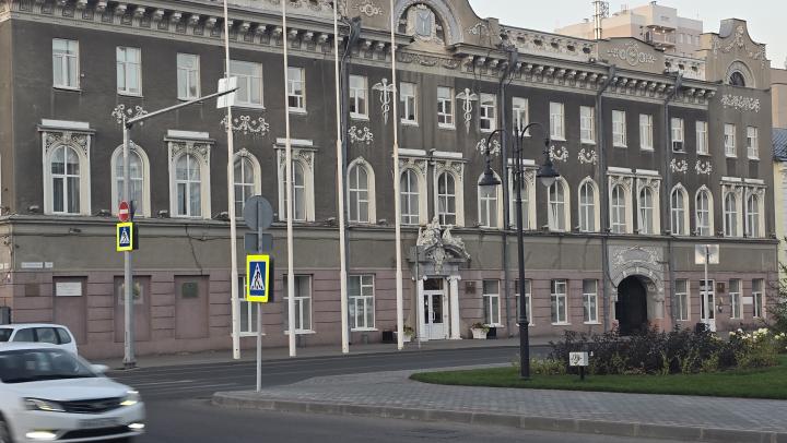 Саратовская администрация вновь попытается вернуть здание планетария в муниципальную собственность