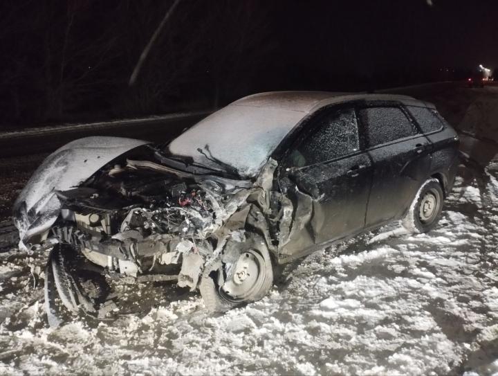 Массовая авария в селе Александровка закончилась госпитализацией водителя