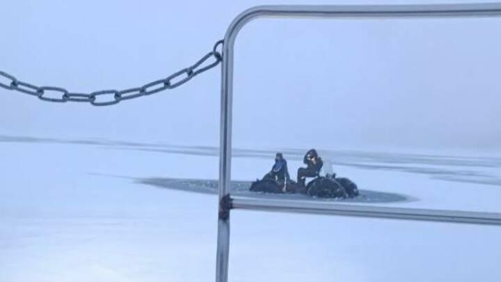 Двое мужчин на вездеходе провалились под лёд в Энгельсском районе