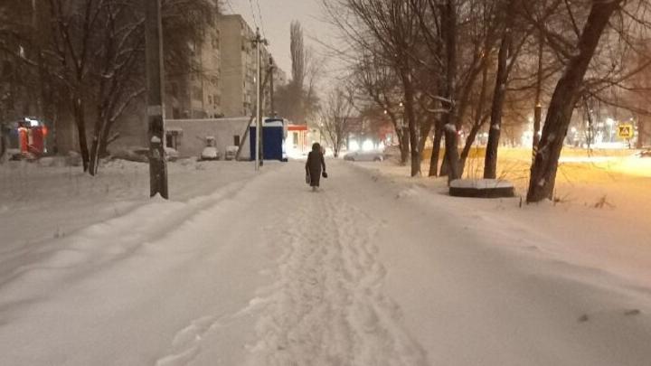 Город Энгельс оказался не готов к удару снежной стихии