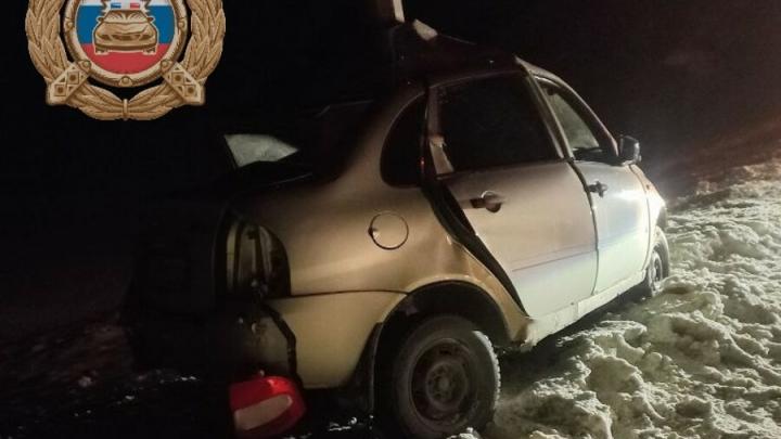 В Дергачевском районе водитель на «Калине» врезался в опору и попал в больницу