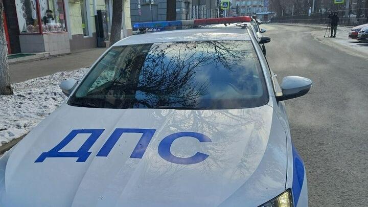 «Ленд Ровер» на штрафстоянке: саратовца поймали пьяным за рулём во второй раз «Ленд Ровер» на штрафстоянке: саратовца поймали пьяным за рулём во второй раз