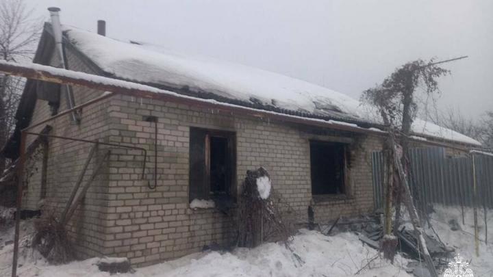 В Вольском районе пенсионер погиб в горящей квартире В Вольском районе пенсионер погиб в горящей квартире