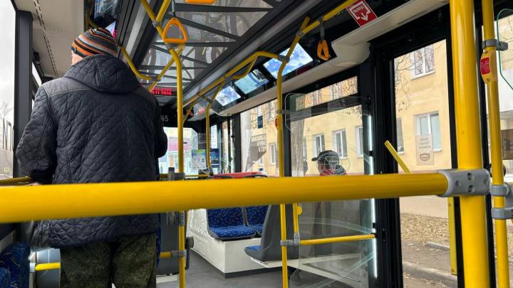 Поздние автобусы в аэропорт: Минтранс Саратовской области изменил расписание Поздние автобусы в аэропорт: Минтранс Саратовской области изменил расписание