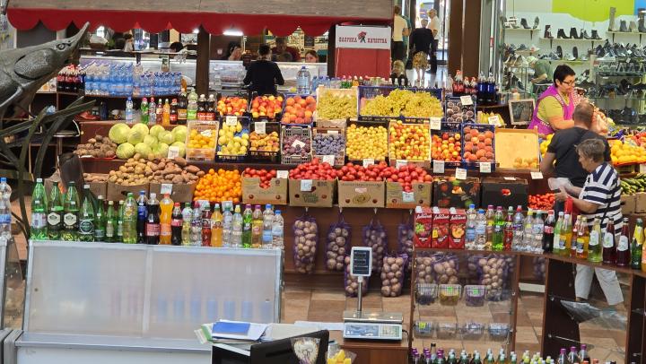 1,6 млн без кассы - 30 суток простоя: в Саратове закрыли овощной павильон 1,6 млн без кассы - 30 суток простоя: в Саратове закрыли овощной павильон