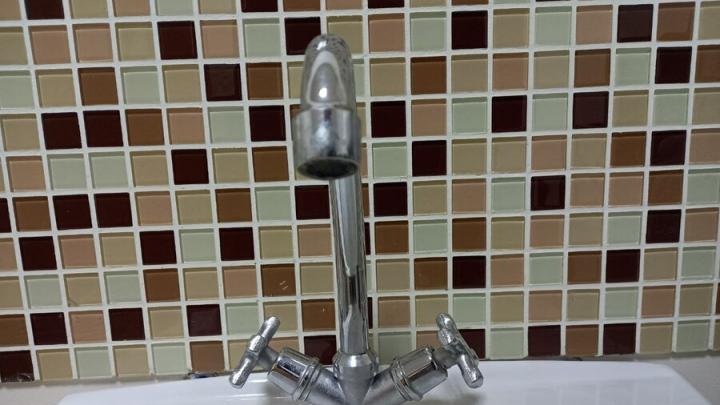 Вторая авария за неделю на Плодородной: более 10 тысяч саратовцев остались без воды