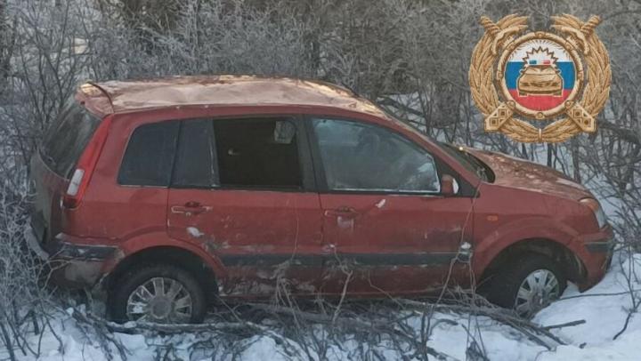 В Саратовской области перевернулась иномарка: пострадал пенсионер