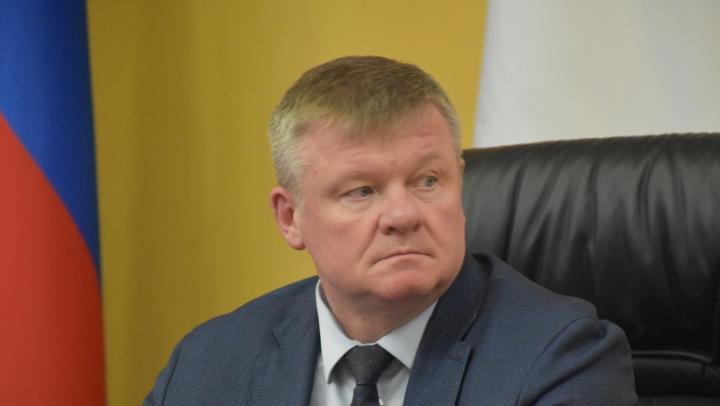 Вице-губернатор Михаил Исаев попал в ночное ДТП в Саратове