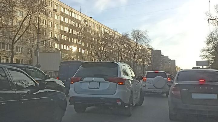 На Улешах в Саратове кроссовер попал в ДТП