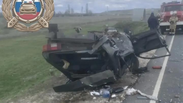 Четверо пострадали в ДТП с двумя "Ладами" в Аркадакском районе
