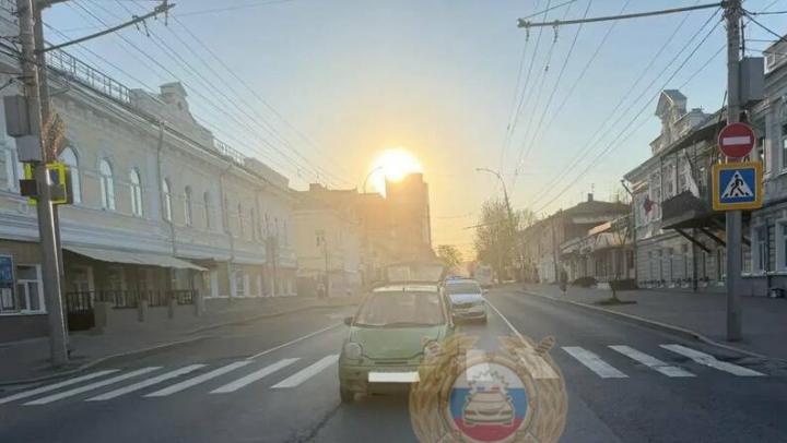 На Московской в Саратове Matiz сбил девушку